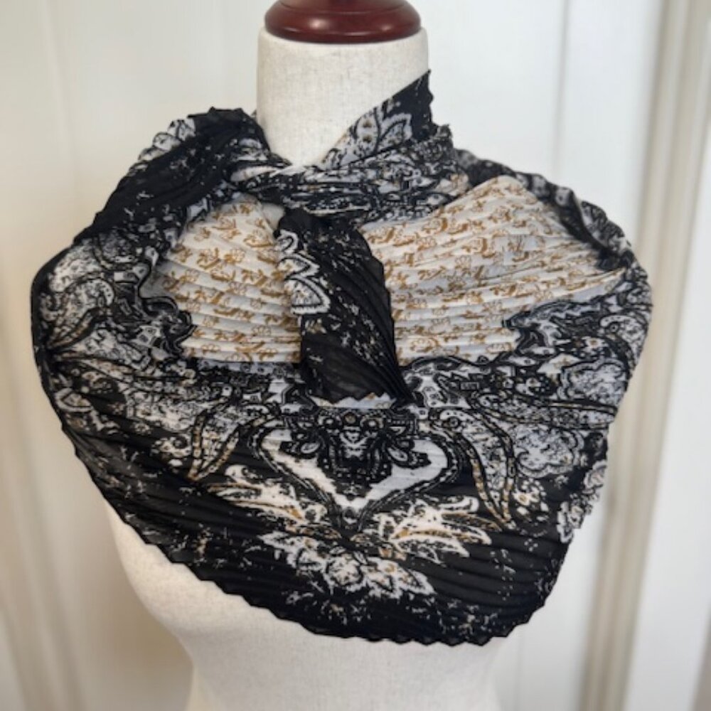 J.Jill Boho Chic Pleated Scarf Black Tan Paisley Baroque Print Oblong Neck Wrap